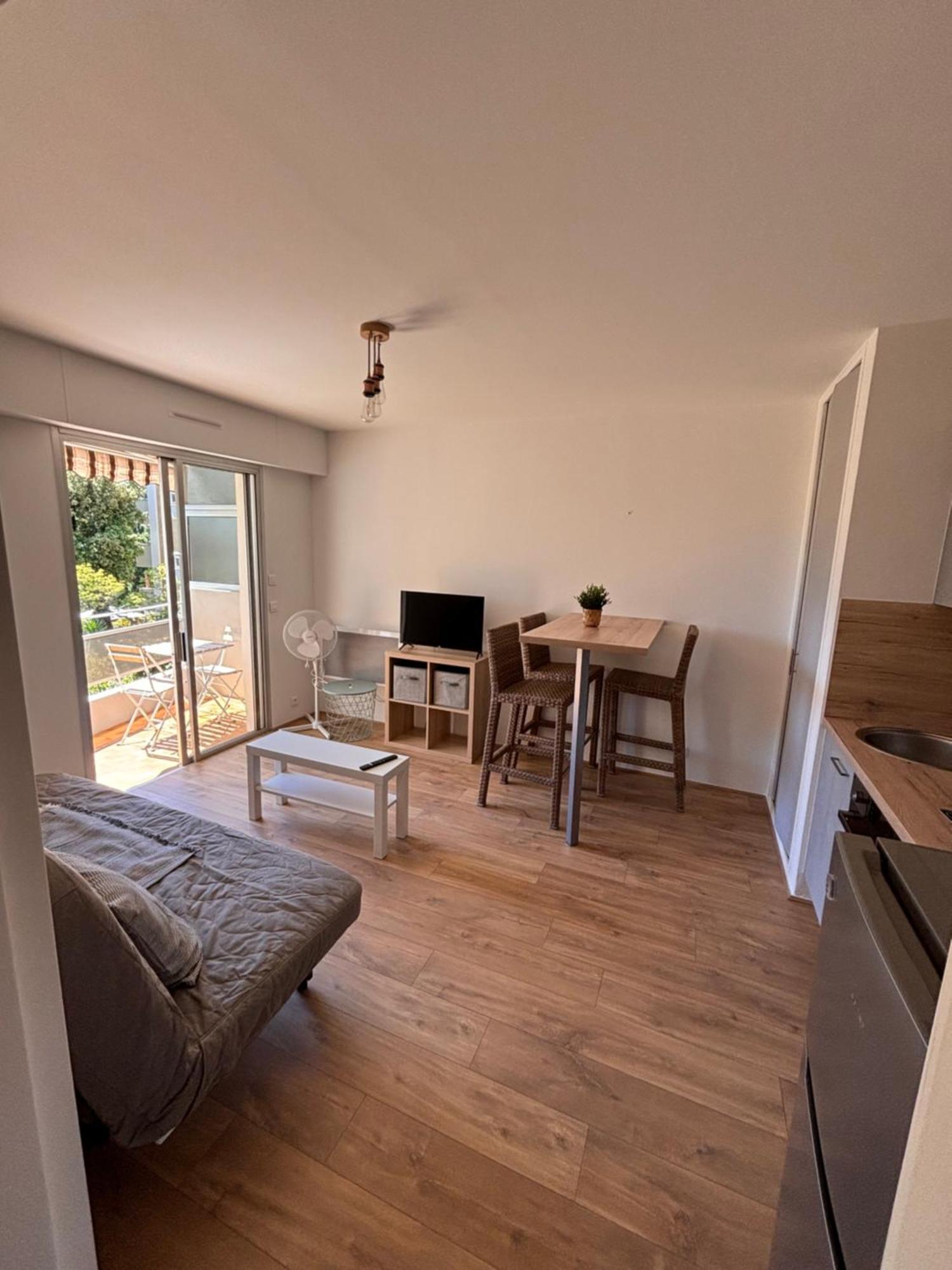 Beau Studio 300 M De La Plage Avec Parking Appartement La Ciotat Buitenkant foto